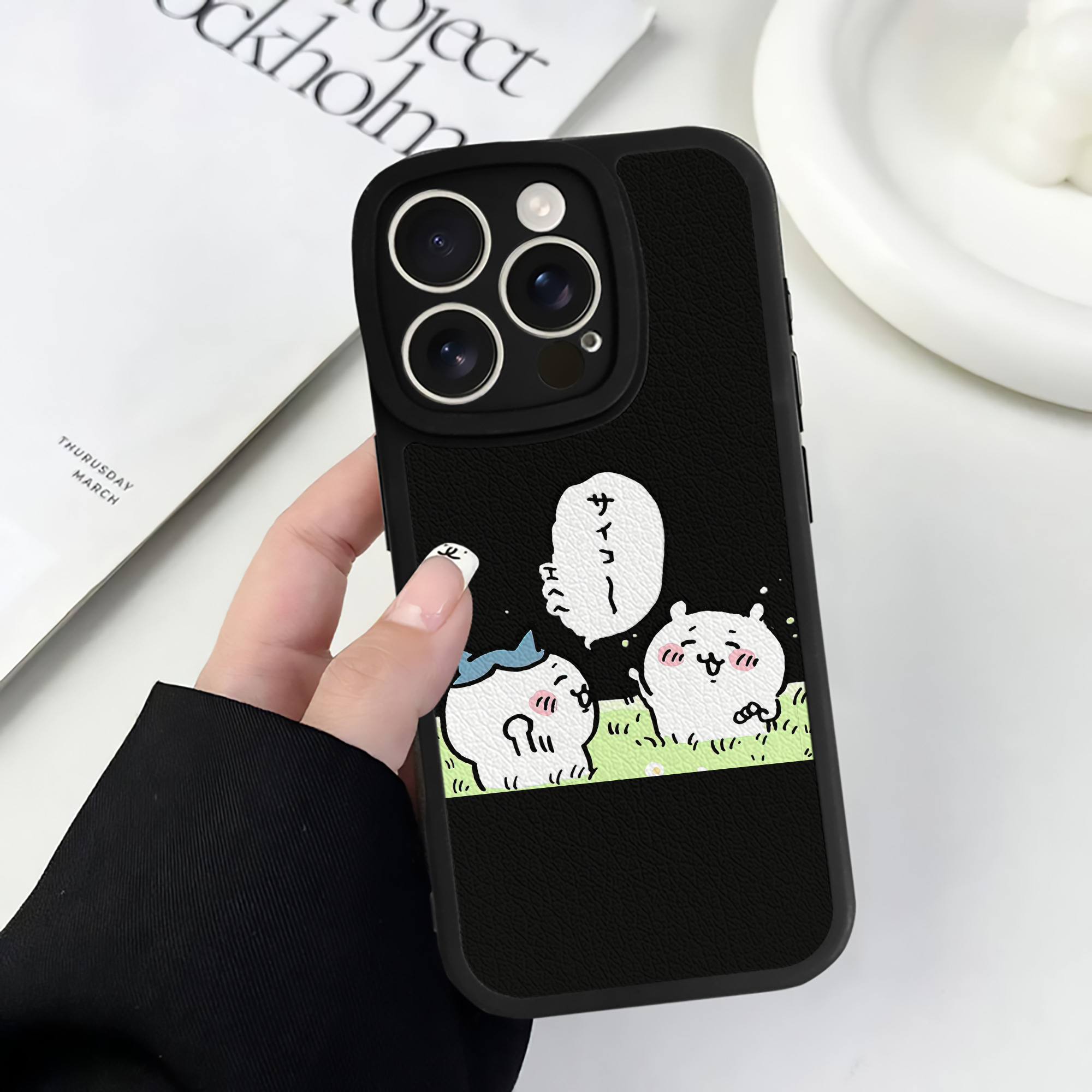 （画像用） ちいかわ ちいかわ Chii-kawa chiikawa 【iPhone 16シリーズ対応】シリコンスマホケース（レザー調） 材質：シリコン